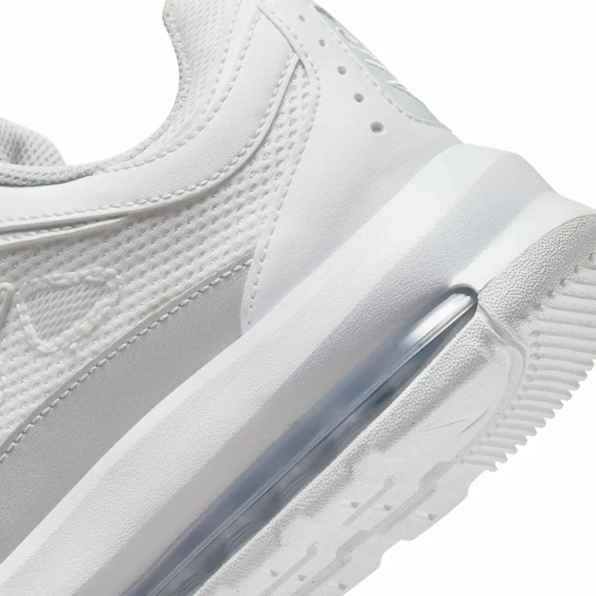 Women's casual trainers Nike Air Max AP White Nike