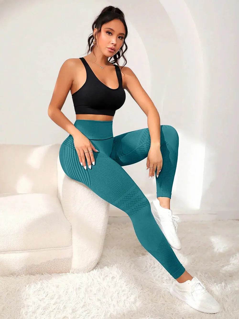 Sports Pants With Sexy Lines – Activewear Leggings - Fit2Great